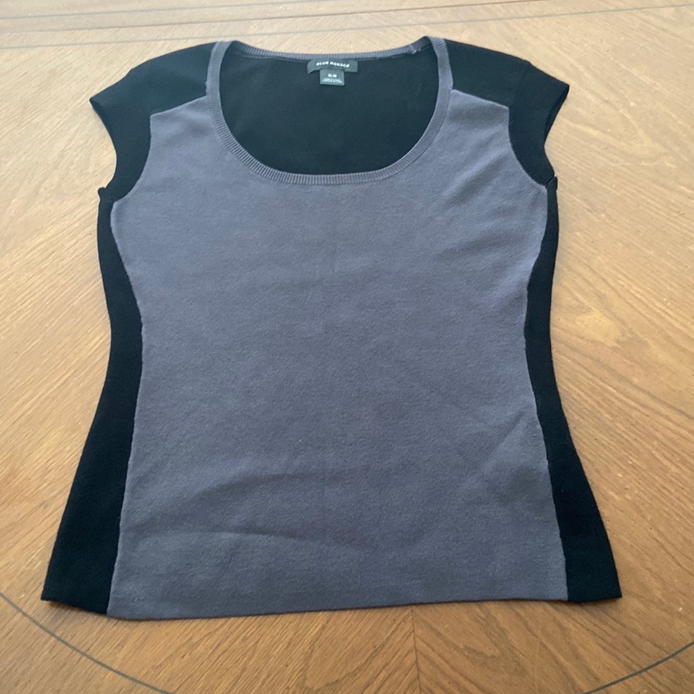 Club Monico gray and black color block cap sleeve scoop neck sweater size medium